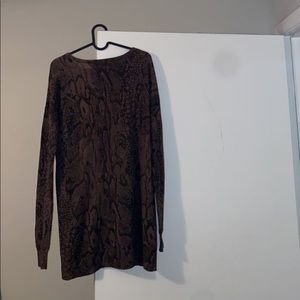 ❤️ BCBG Maxazria Snakeskin Sweater